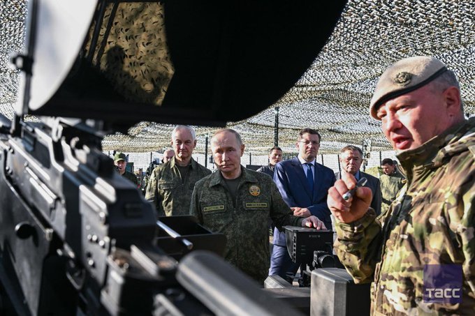 Wladimir Putin - Militärübung „West 2025”