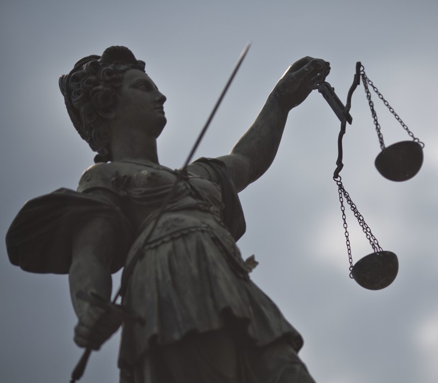 Justitia Statue
