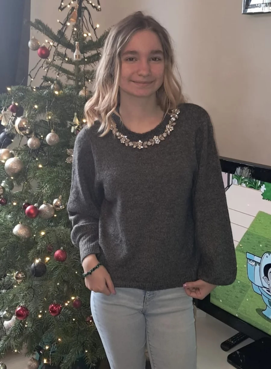 Liana K. (16)