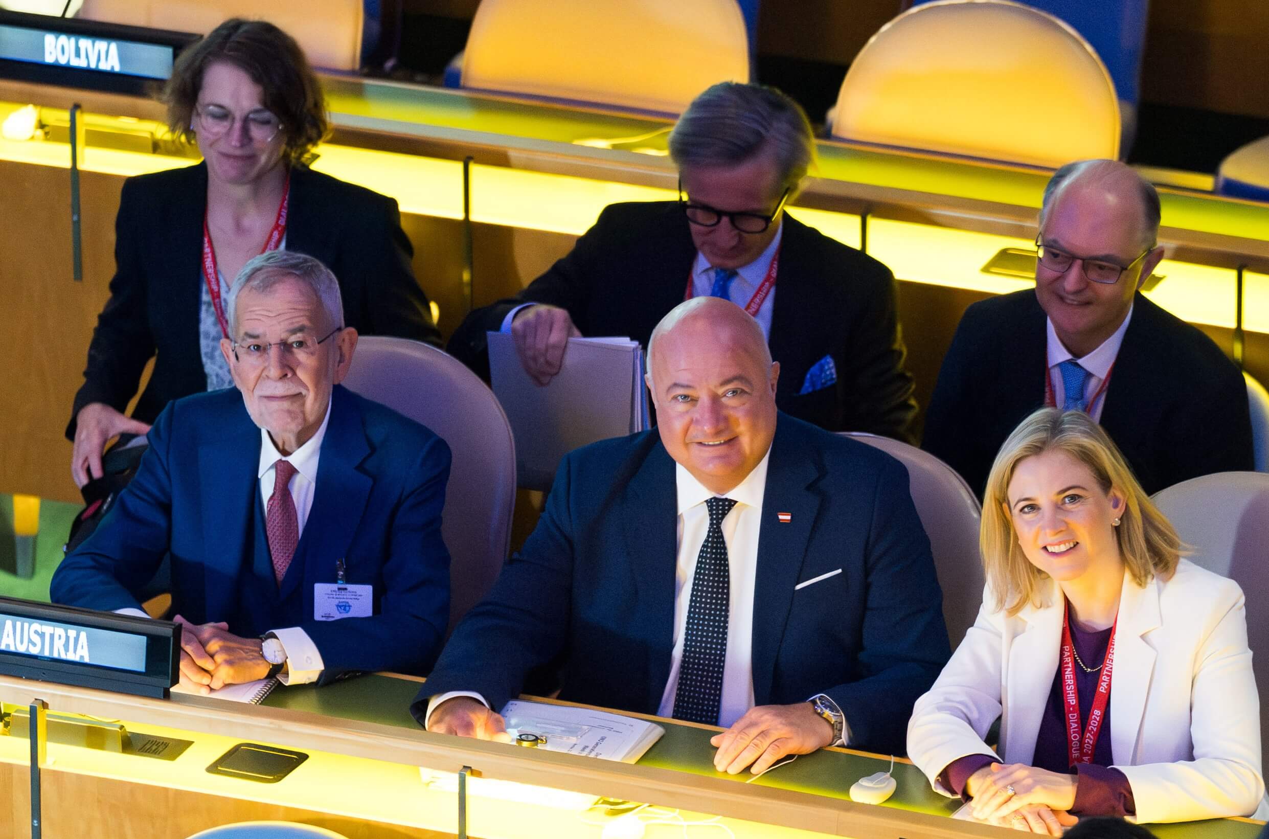 Van der Bellen, Kanzler Stocker und Außenministerin Meinl-Reisinger ganz auf wichtig in NY. Ob sie von Trump was lernen, ist sehr fraglich.